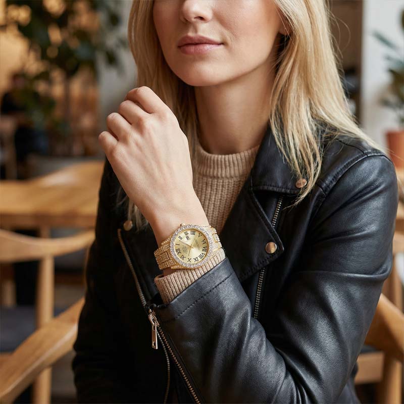 Damekvartsklokke med stållenke i strass