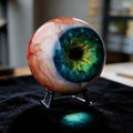 ⚡Hyperrealistisk dekorasjon i form av et monsterøye 👁️